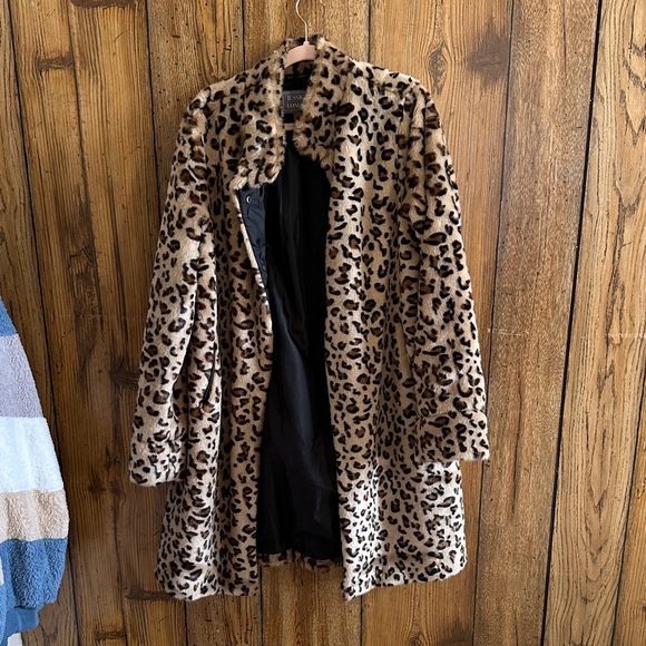 Jessica London Jackets & Blazers - Jessica London Leopard Print Jacket